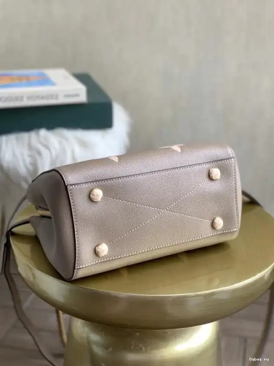 VUITTON LOUIS BB MONTAIGNE 0525